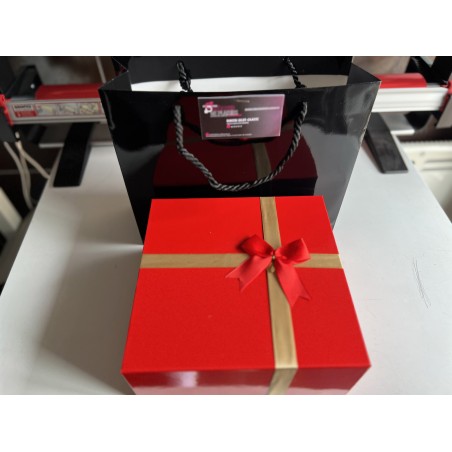 Boîte Luxueuse Rigide & Carrée, Petit format - Rouge avec sac rigide Laqué noir